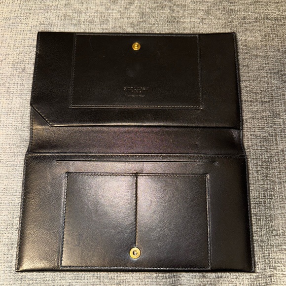 New Saint Laurent Black Leather Travel Wallet - Picture 3 of 8